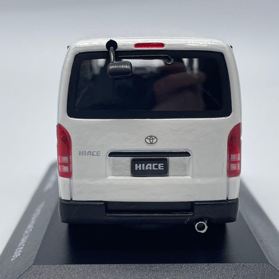 KYOSHO Jcollection TOYOTA HIACE VAN 2005 1/43 Model Car White Diecast 15+