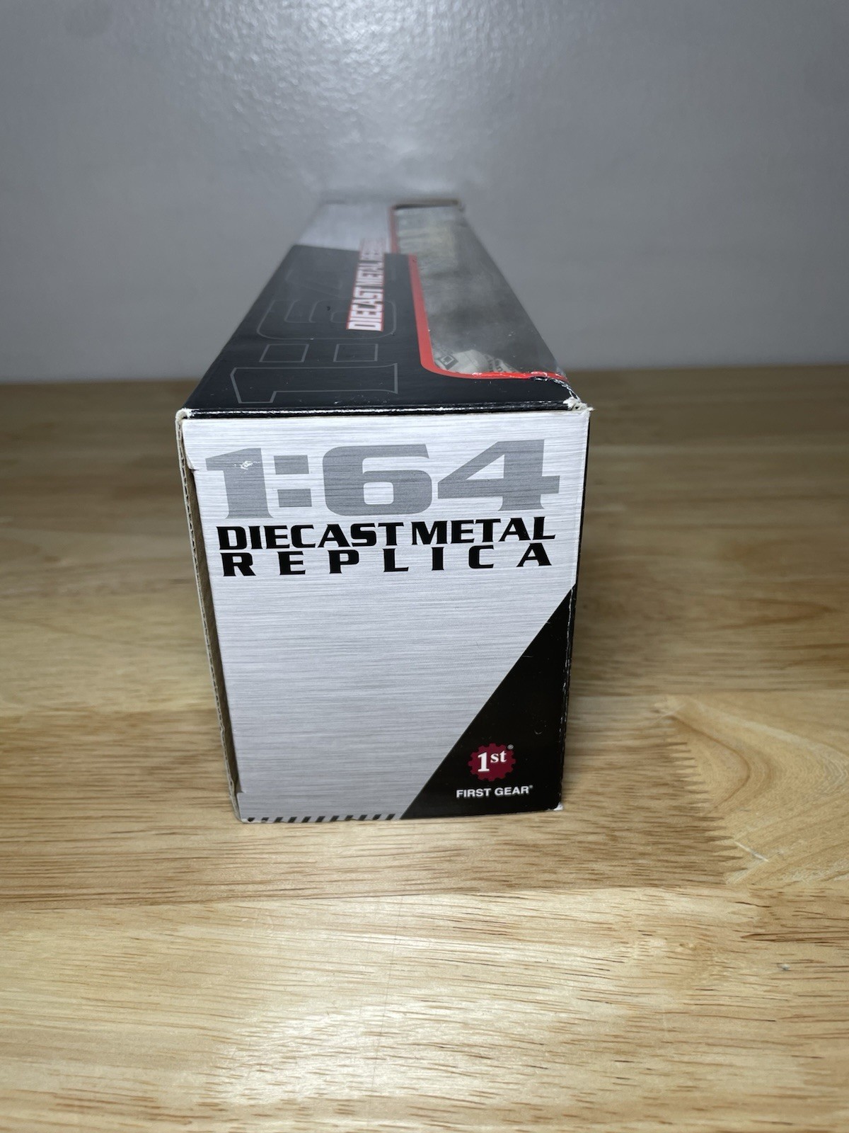 First Gear 1:64 Scale – 76 Fuel Tank Trailer Missing Truck – ( 60-0279 ) In Box