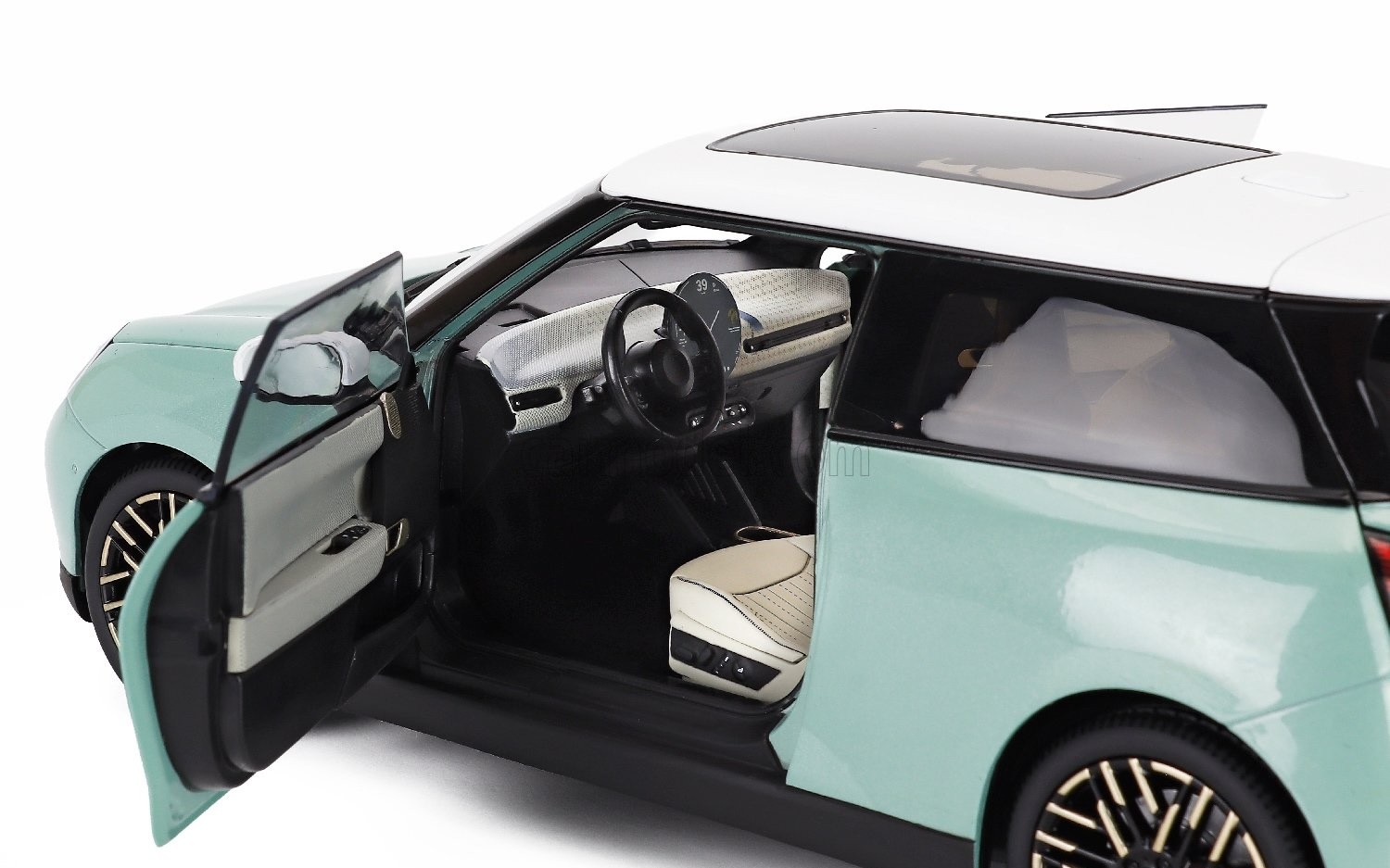 Truescale 1/18 Mini Cooper SE 2023 Ocean Wave Green 80435B5CFC2
