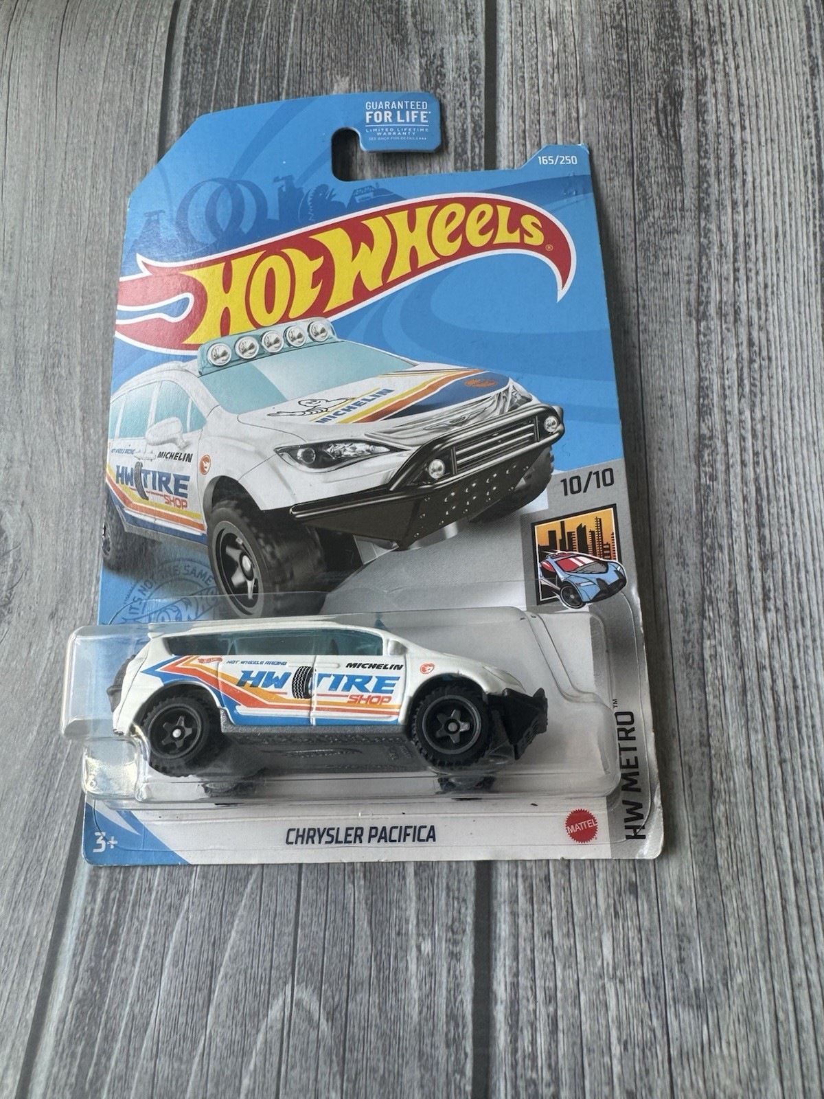 2019 Hot Wheels HW Metro Chrysler Pacifica #165 Treasure Hunt 10/10!