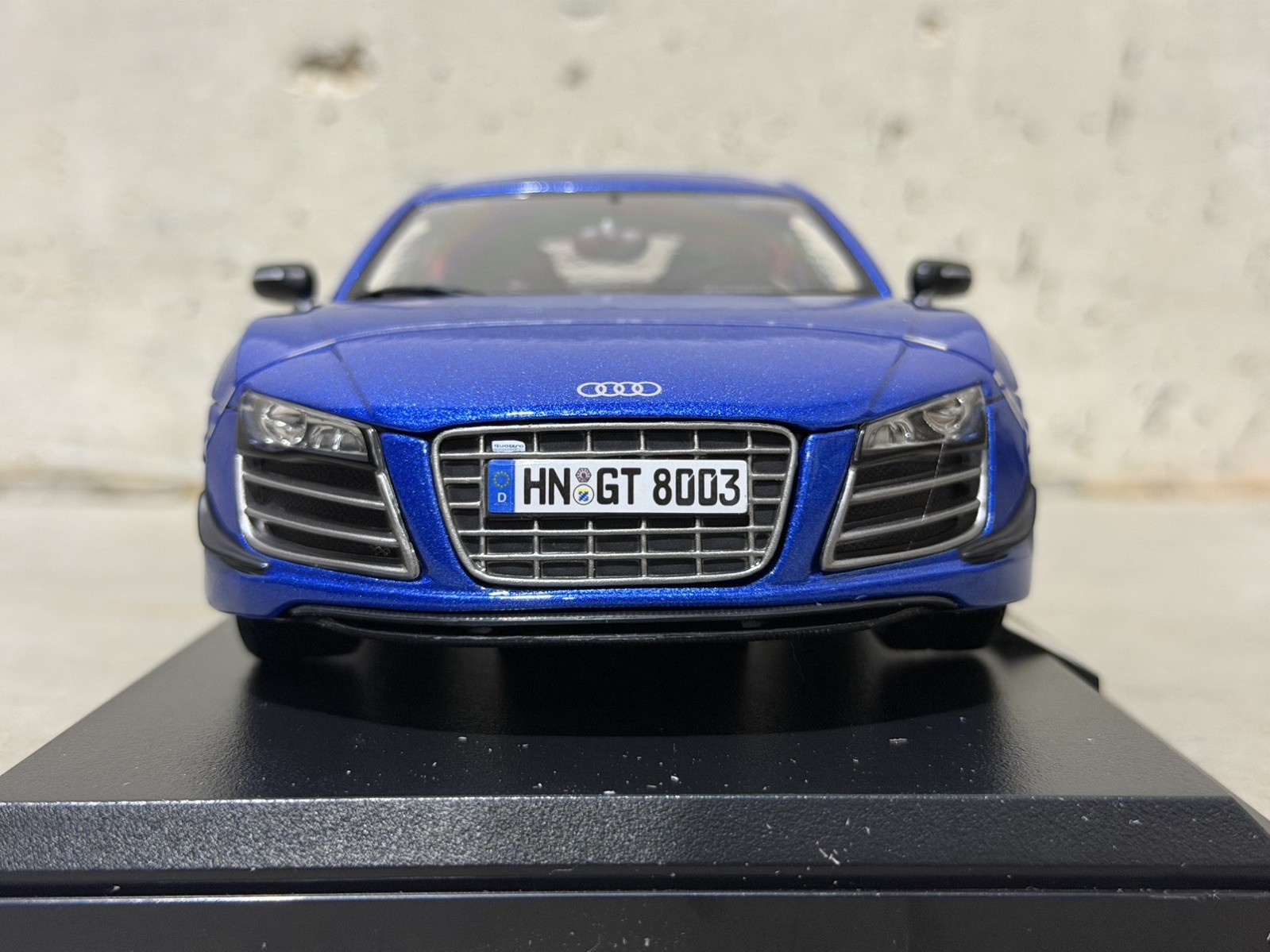 Audi R8 GT 1:18 Maisto Special Edition Diecast Model – Blue