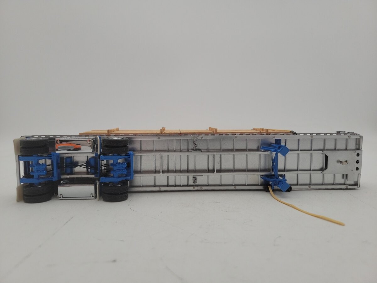DHS 1:50 Scale Diecast Freightliner Century w/East Flatbed Trailer Schneider/Box