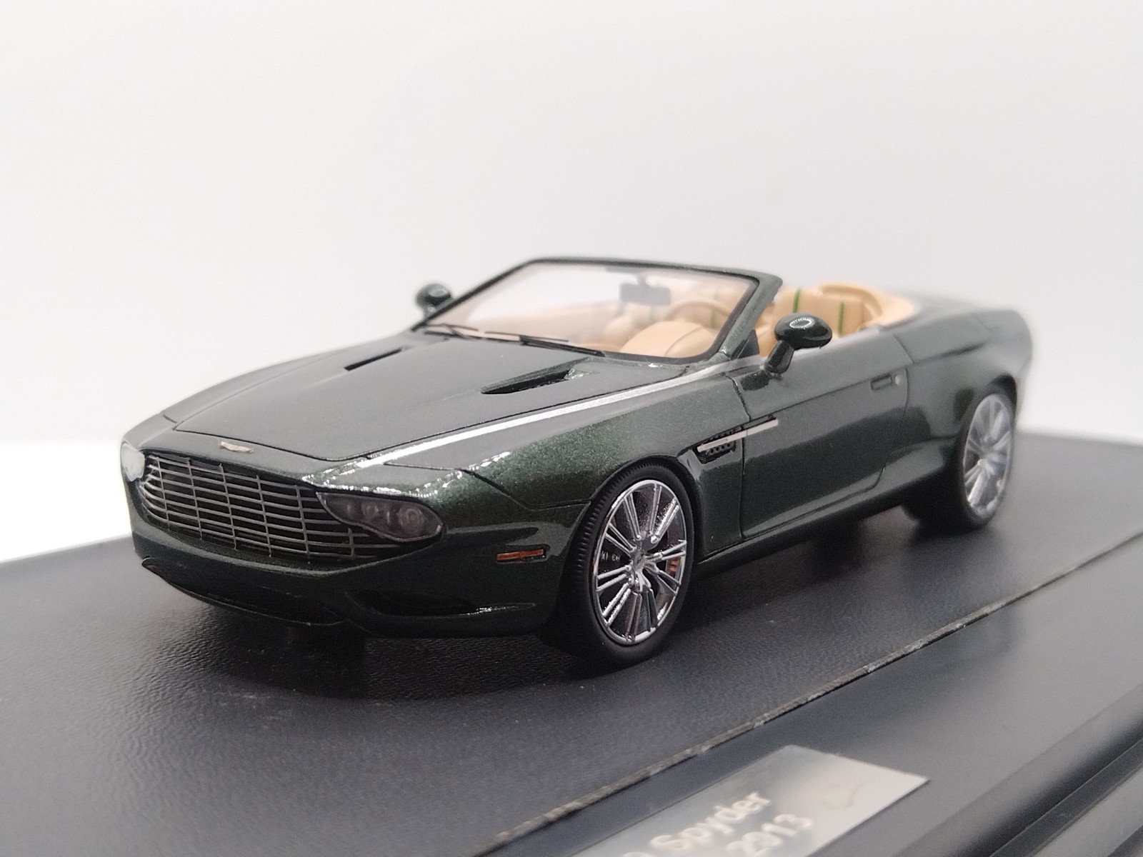 MATRIX 1/43 Aston Martin DB9 Spyder Centennial Zagato 2013. Extremely Rare!