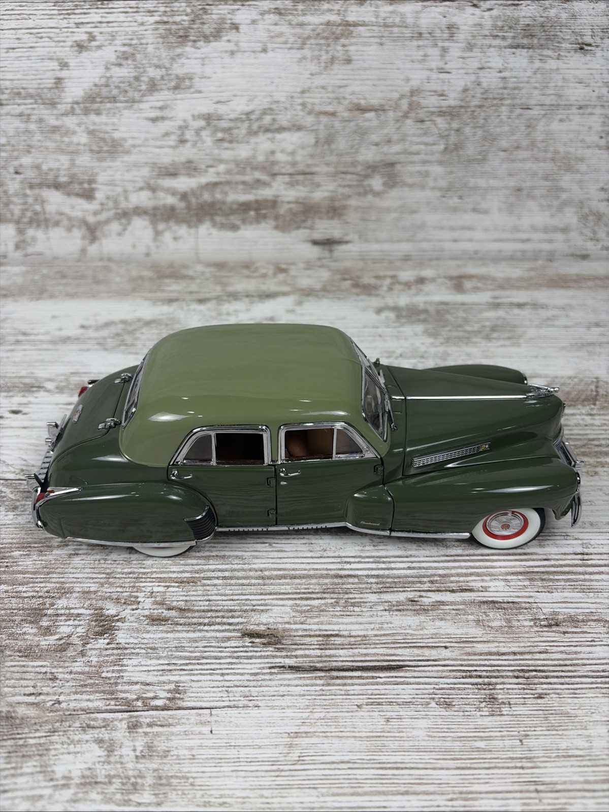Danbury Mint 1941 Cadillac Fleetwood Series Sixties Special Ultra Rare