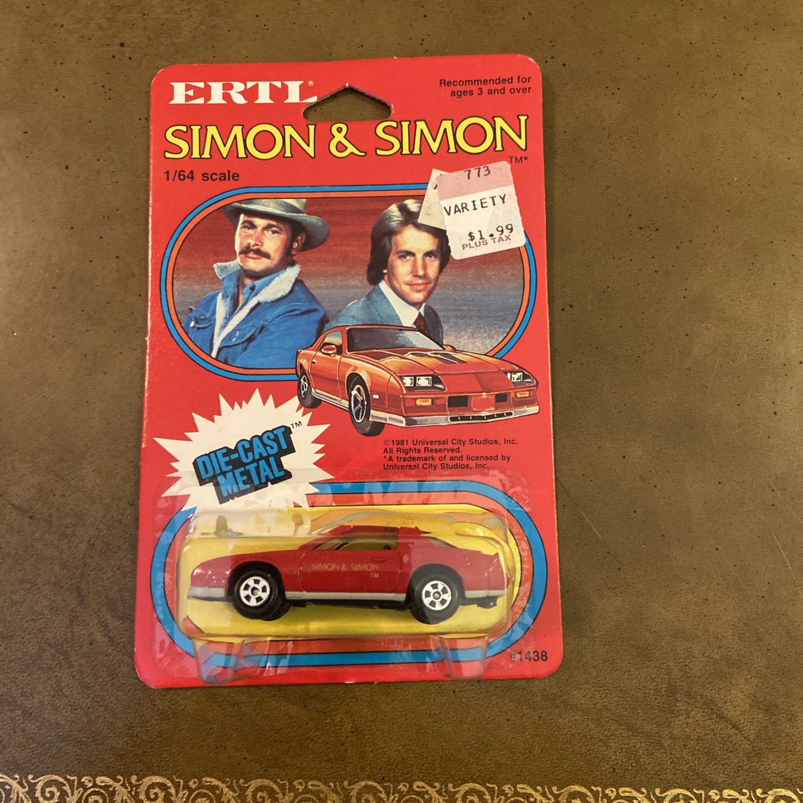 ERTL Simon & Simon Z-28 Camero . Die Cast Car . 1/64th. 1981. Vintage