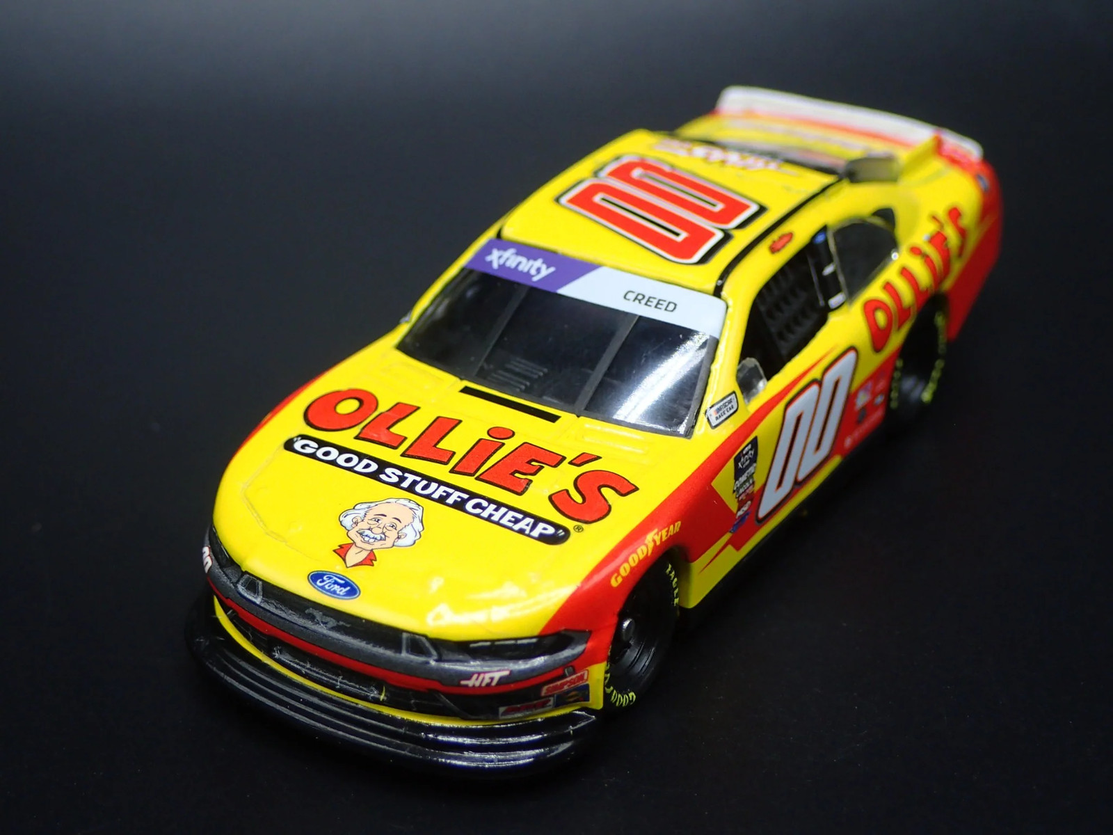 2025 FORD XF MUSTANG 00 SHELDON CREED OLLIES BARGIN NASCAR 1:64 SCALE MODEL CAR