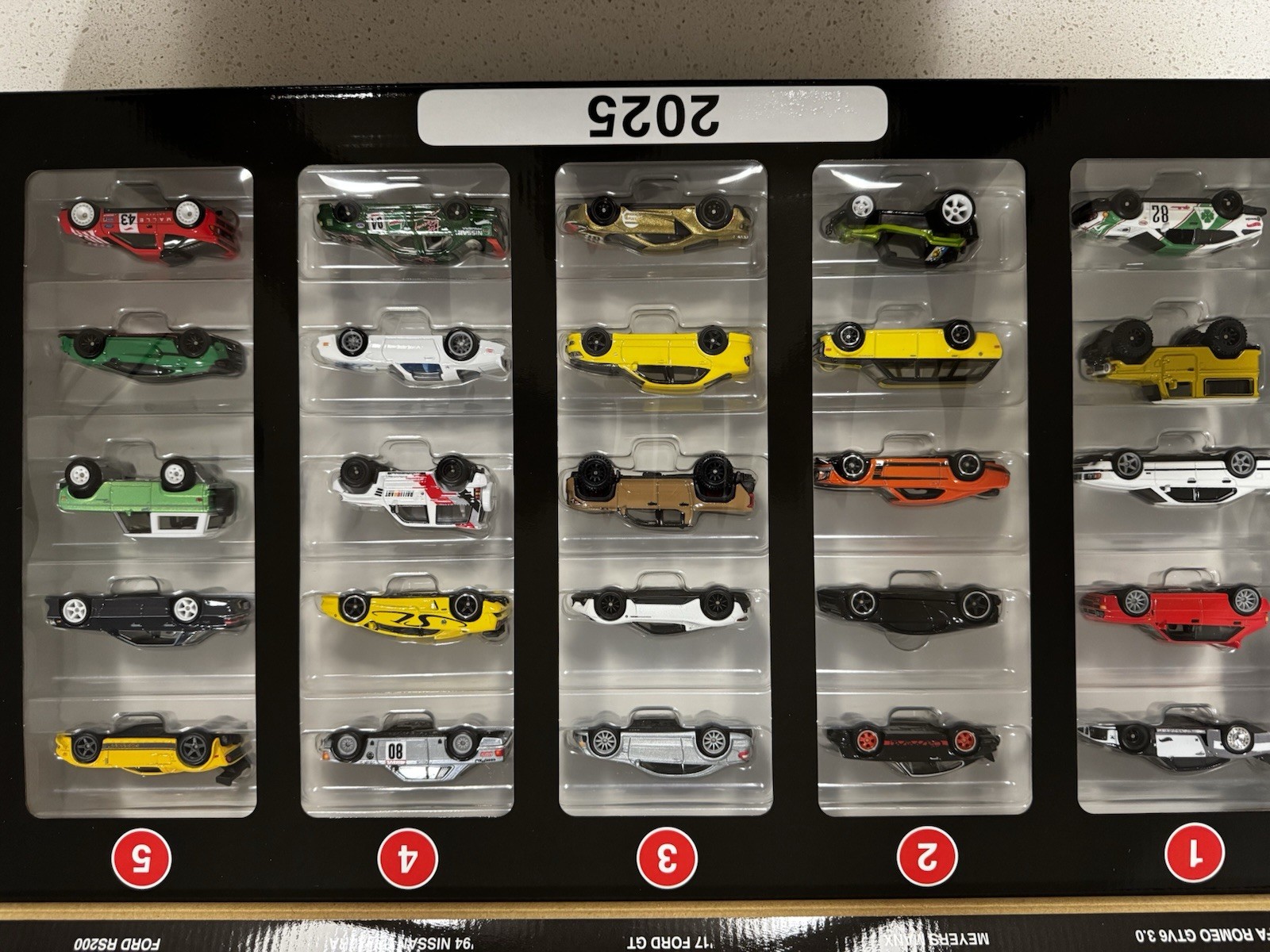 Hot Wheels Boulevard Factory Set of 25 HRW96 1/64 scale Sealed Mattel