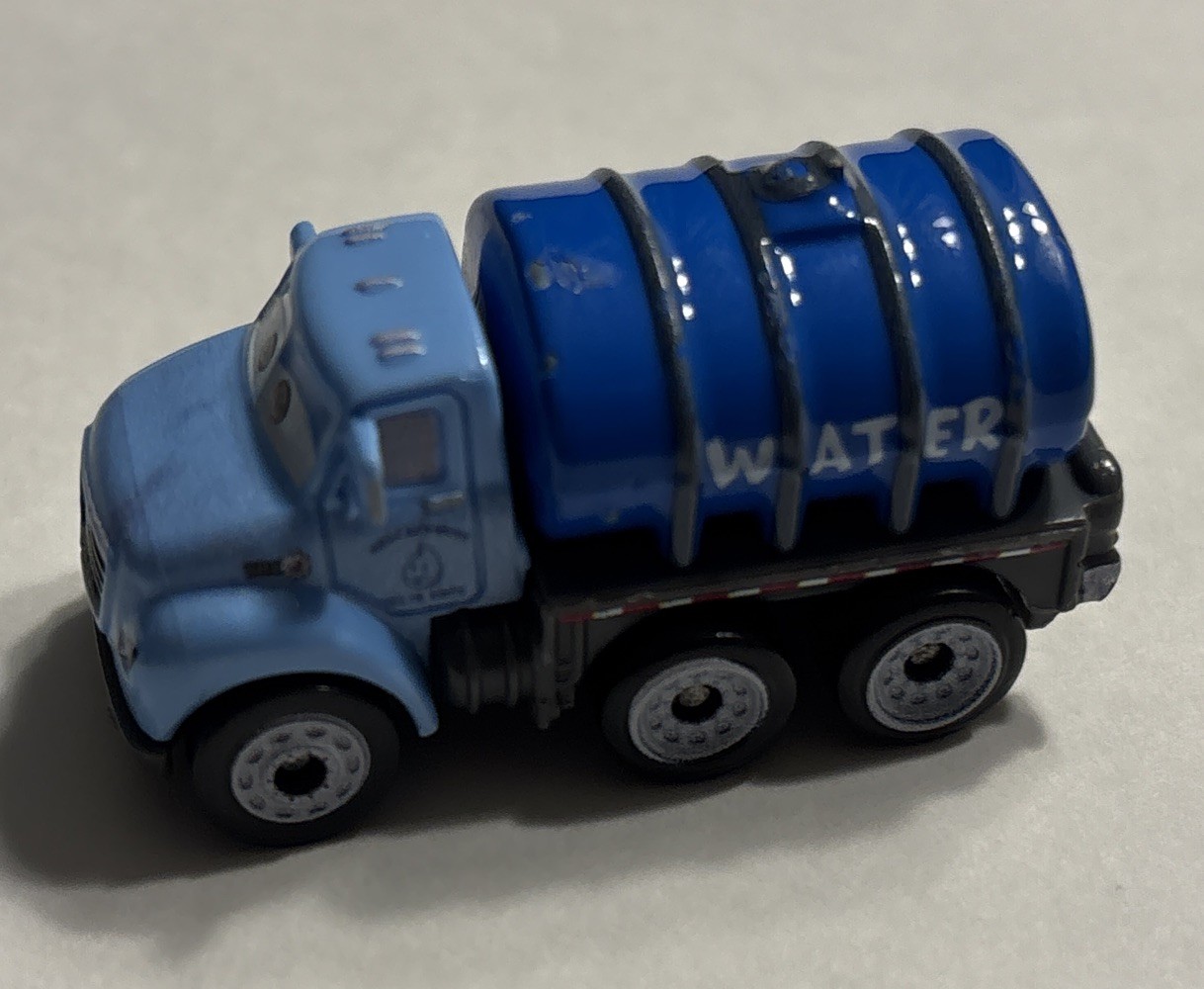 Mr. Drippy Cars 3 1:110 Mini Racers 2017 Pixar Loose