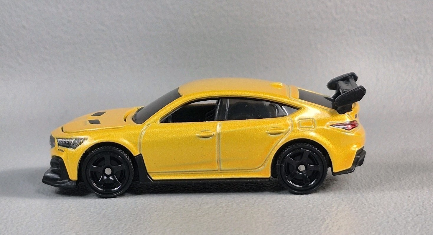 2024 ACURA INTEGRA TYPE S HRC Diorama Collectible DieCast Model Car 1:64 LOOSE