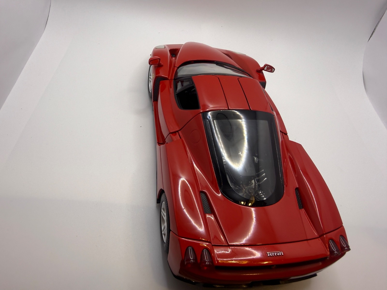 1/18 Mattel Hot Wheels Enzo Ferrari red vintage 2002 in box, Rare