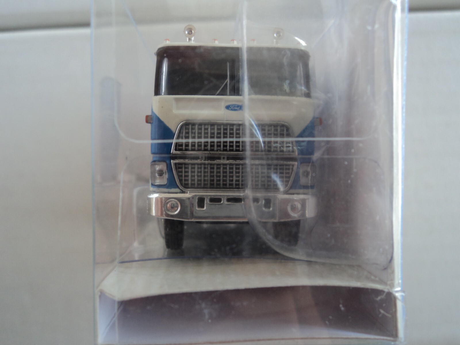 BREKINA 1978 FORD CLT 9000 BLUE / WHITE HO 1/87 PLASTIC