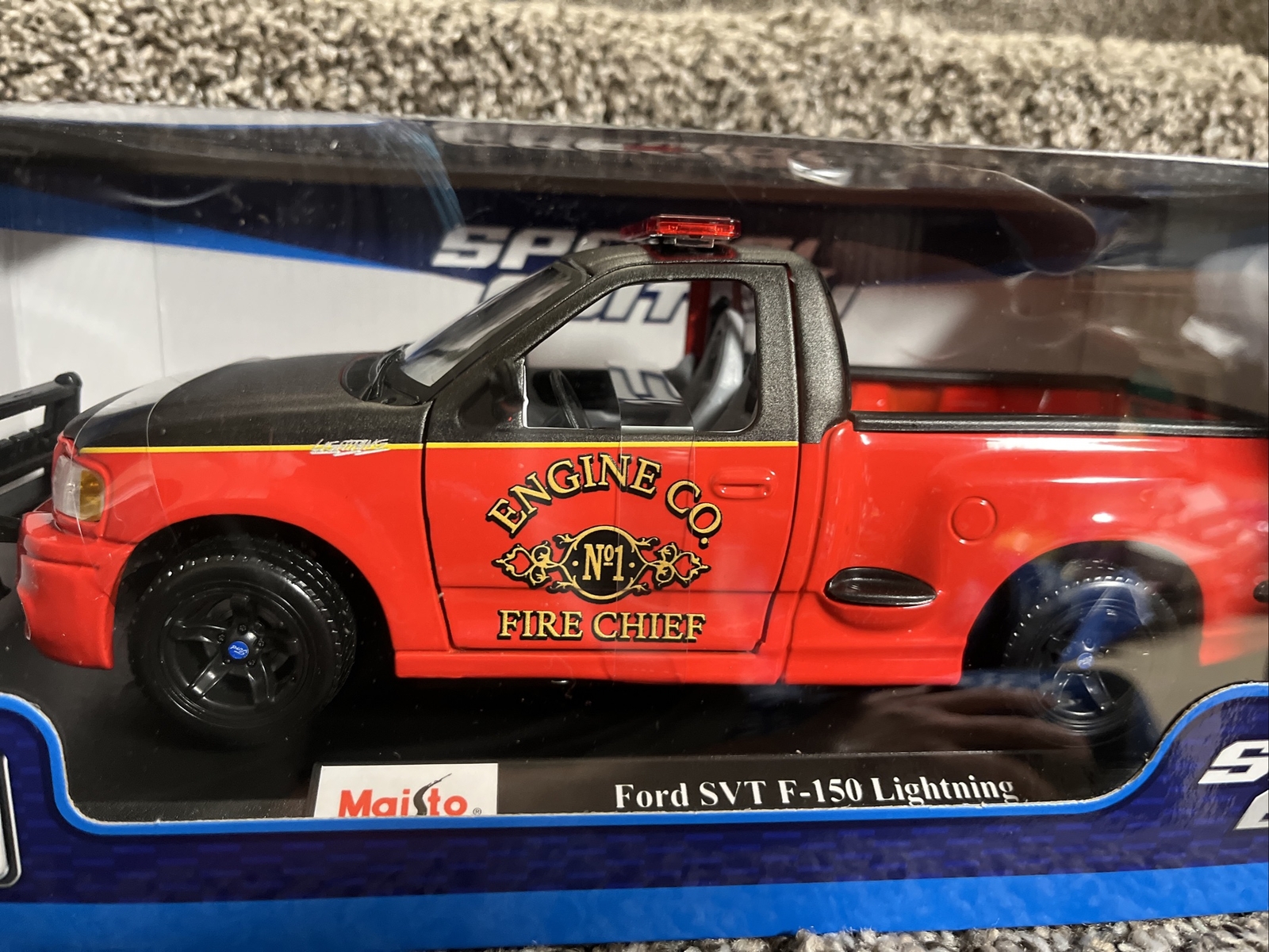 MAISTO FORD SVT F-150 LIGHTNING SPECIAL EDITION 1/21 Exclusive Style NEW!!