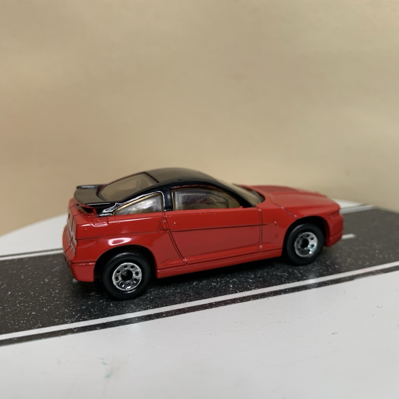 1990 Matchbox Superfast MB 15 Alfa Romeo SZ Red/Black Roof w/Tan Interior 1:64