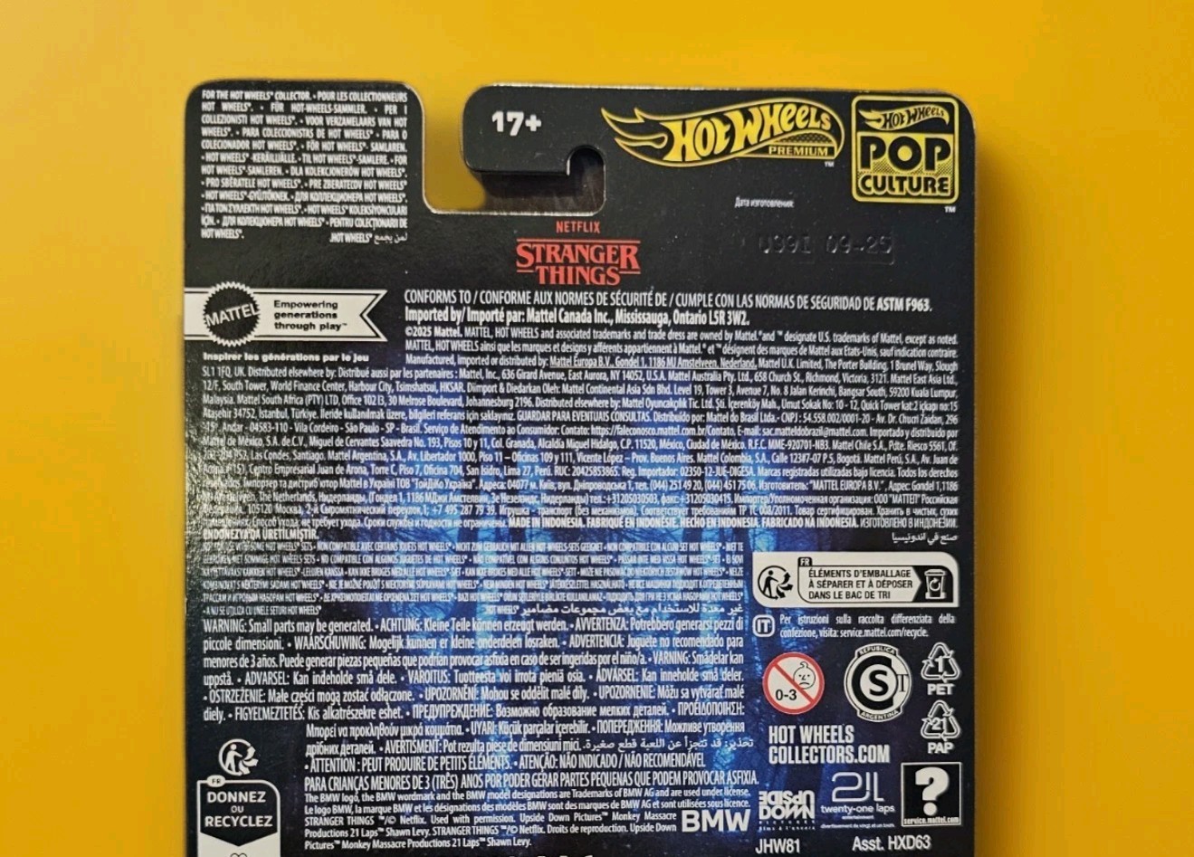Stranger Things Hot Wheels Premium 2025 Pop Culture 1983 BMW 733i Diecast Car