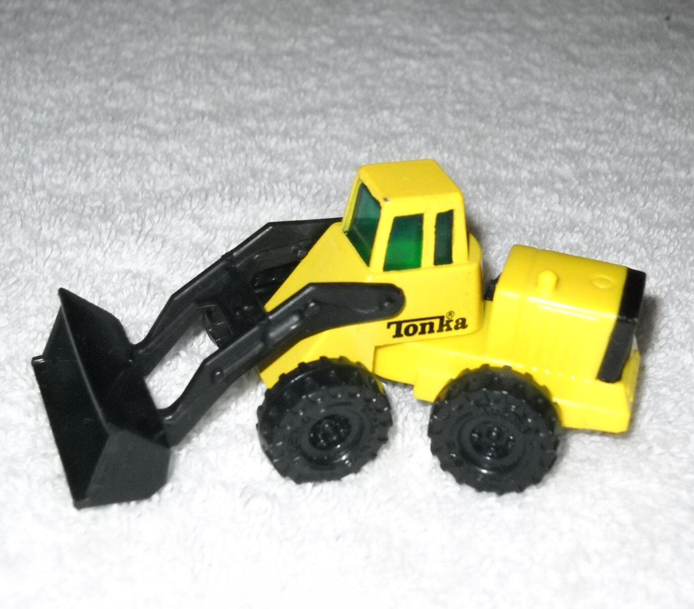 Tonka, Small Plastic Loader, Please see the photos.
