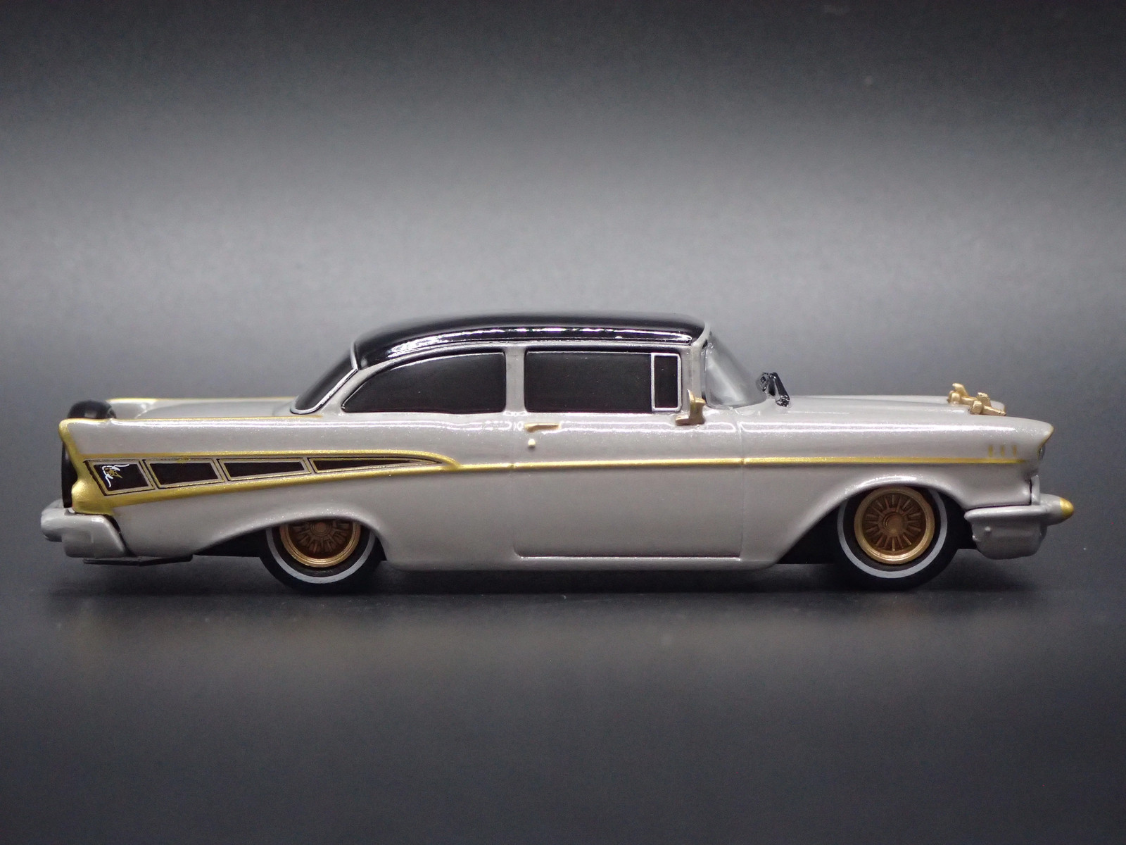1957 57 CHEVY CHEVROLET BEL AIR LOWRIDER GRAY 1:64 SCALE DIECAST MODEL CAR