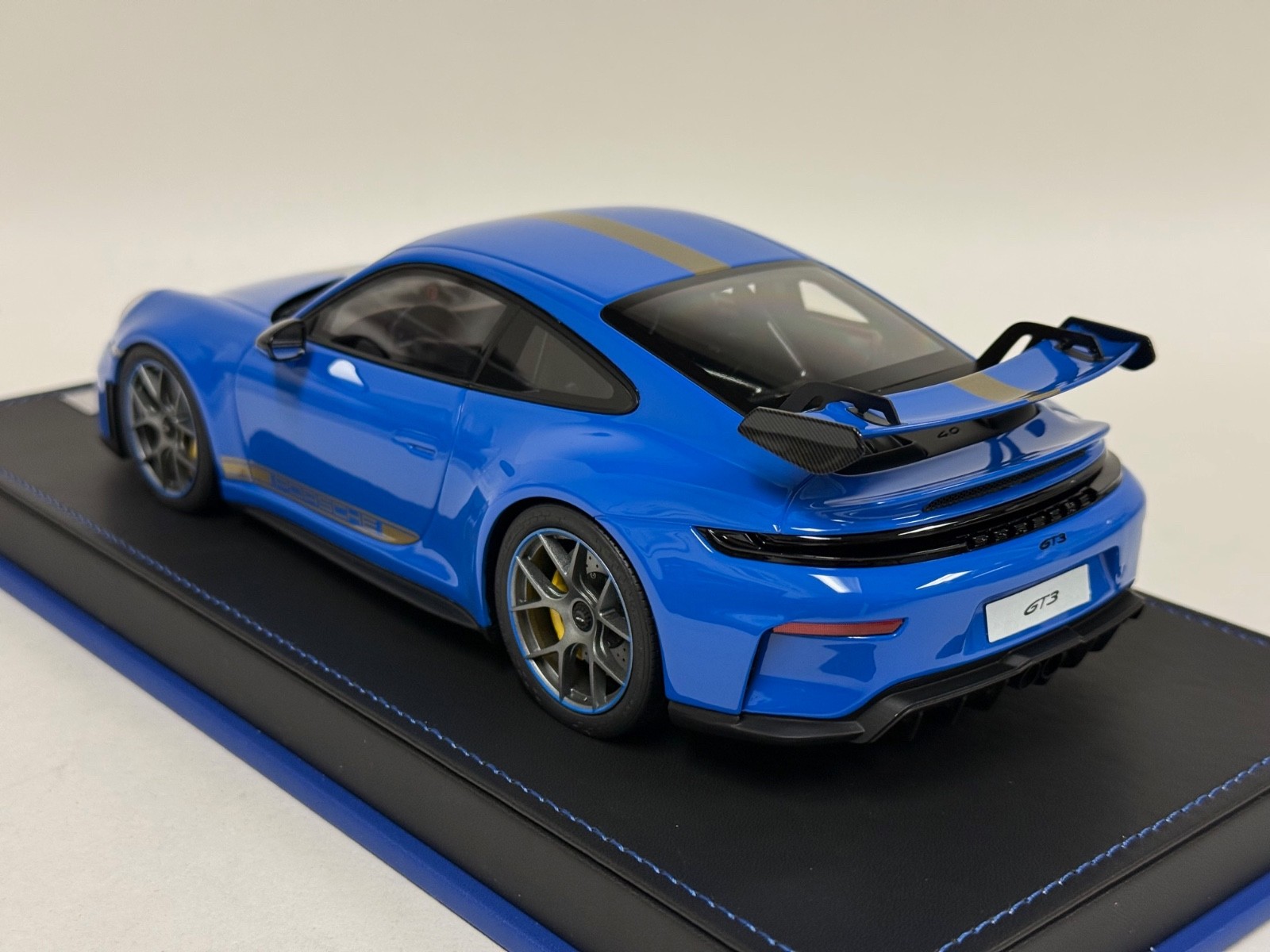 1/18 Ivy Porsche 911 GT3 992.1 Blue with Silver Stripe 20 pcs AB661 LAST ONE