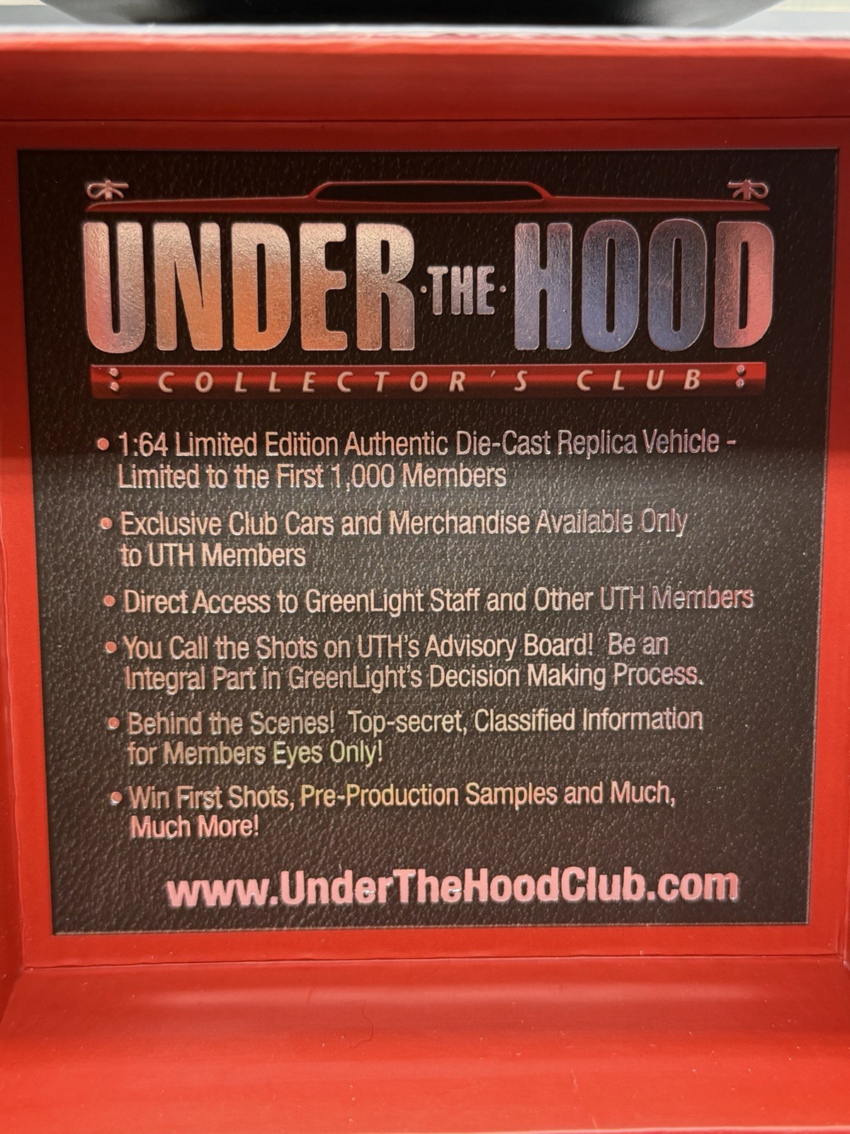 Greenlight Under The Hood Plymouth Cuda W/Uth Keychain+ Other GL Mopar Cars1:64