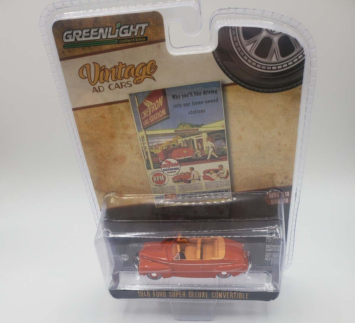 Greenlight 1946 Ford Super Deluxe Convertible 39140 Vintage Ad Cars 1:64