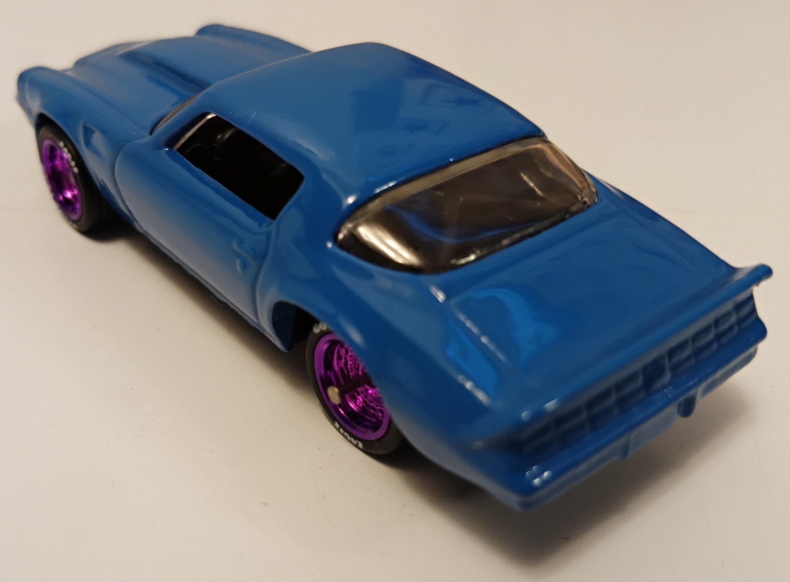 Hot Wheels: ’81 Camaro (Gone in Sixty Seconds Series 2-Mari)