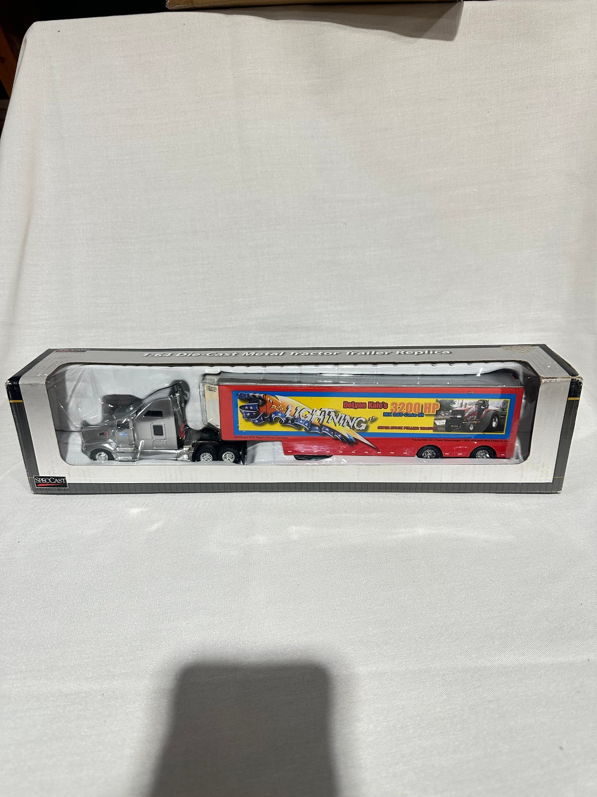 Case IH Ride The Lightning Pulling Tractor Kenworth Semi By SpecCast 1/64th