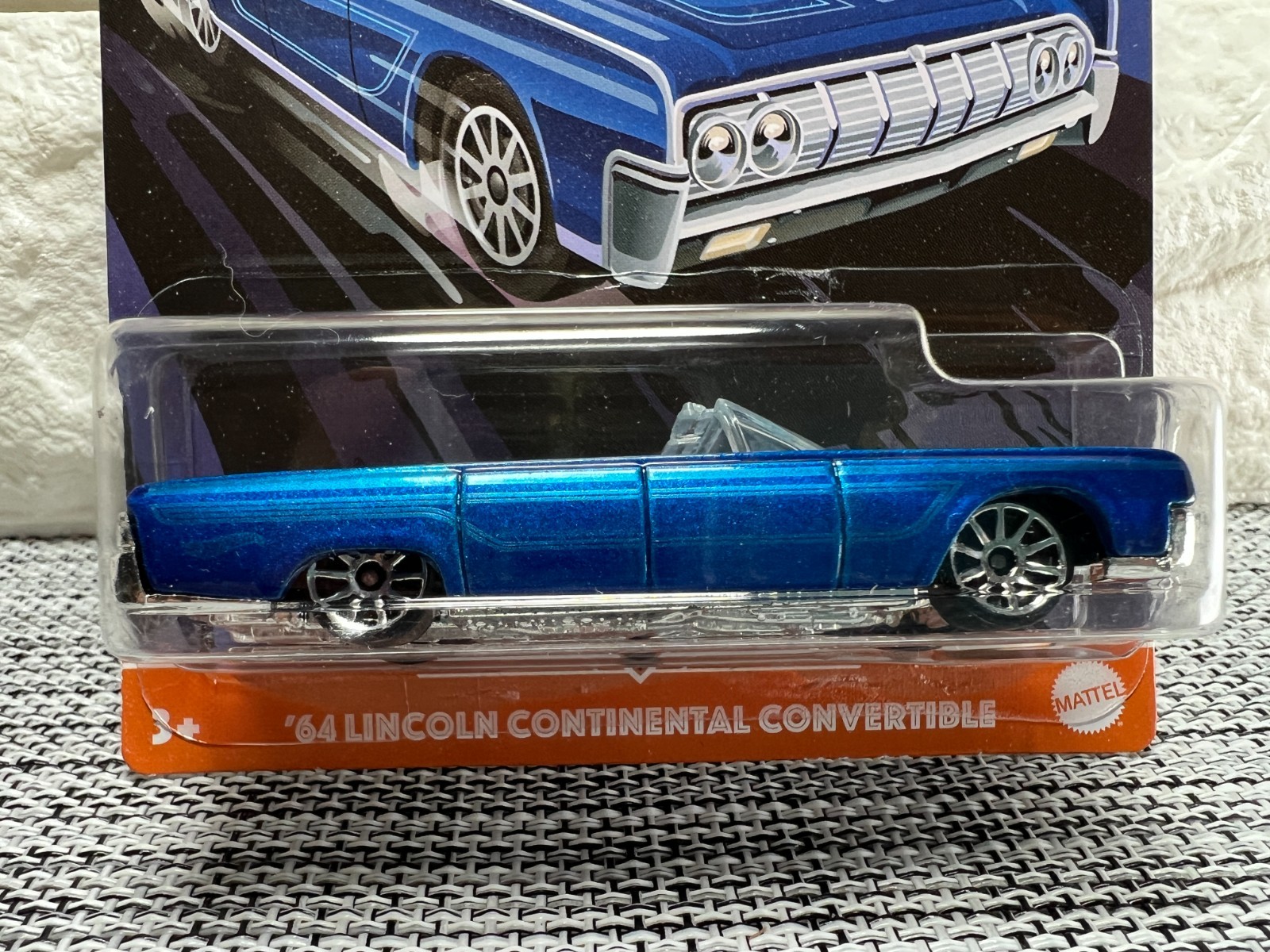 Hot Wheels Convertible Series 5/10 ’64 Lincoln Continental Convertible Blue
