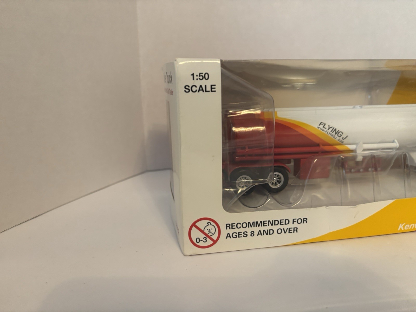 Norscot Flying J Kenworth T800 Tanker Truck W/ Heil 9200-DTS3 Diecast 1:50 58502