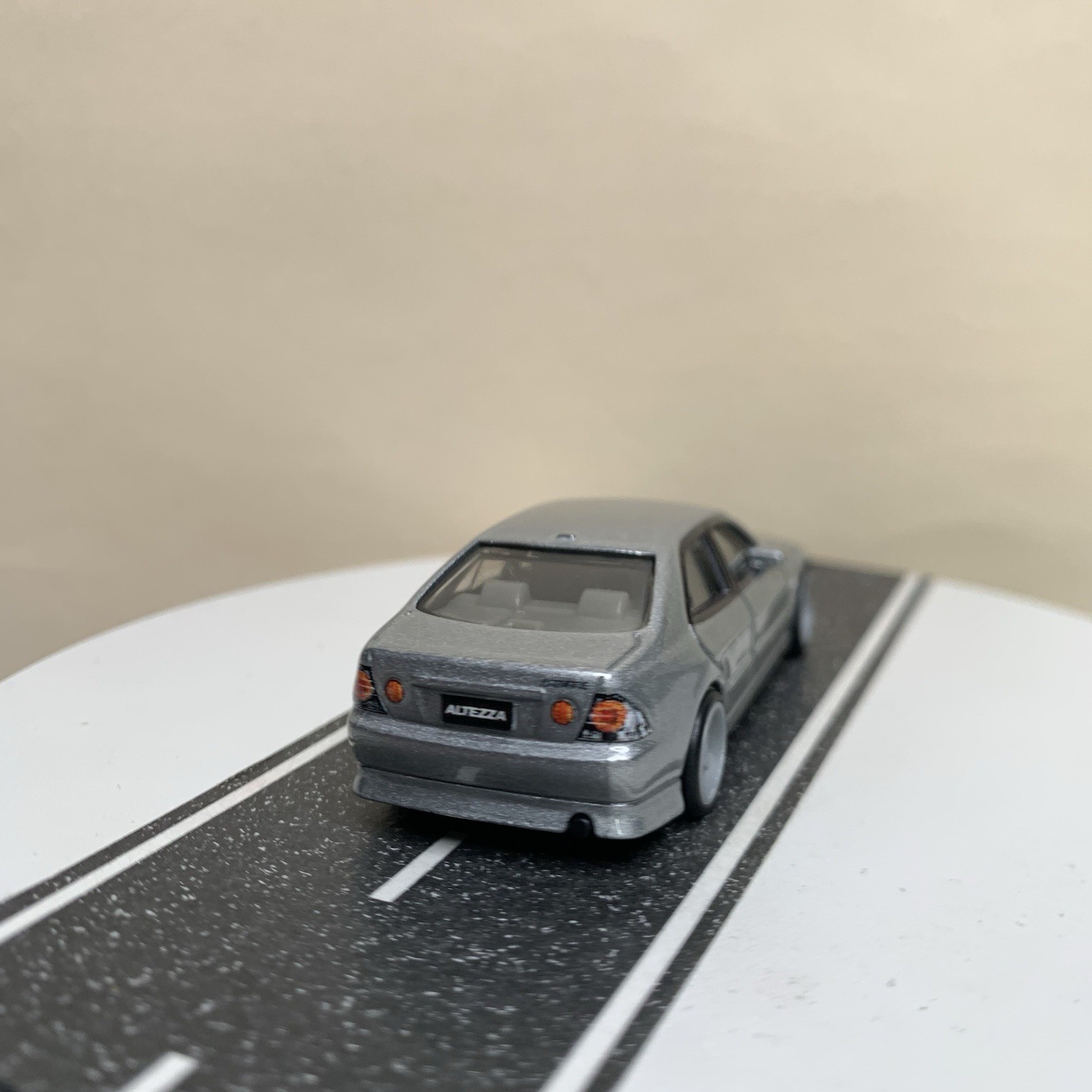 Hot Wheels Premium Modern Classics ’98 Toyota Altezza Lexus IS300 Silver 1:64 NM