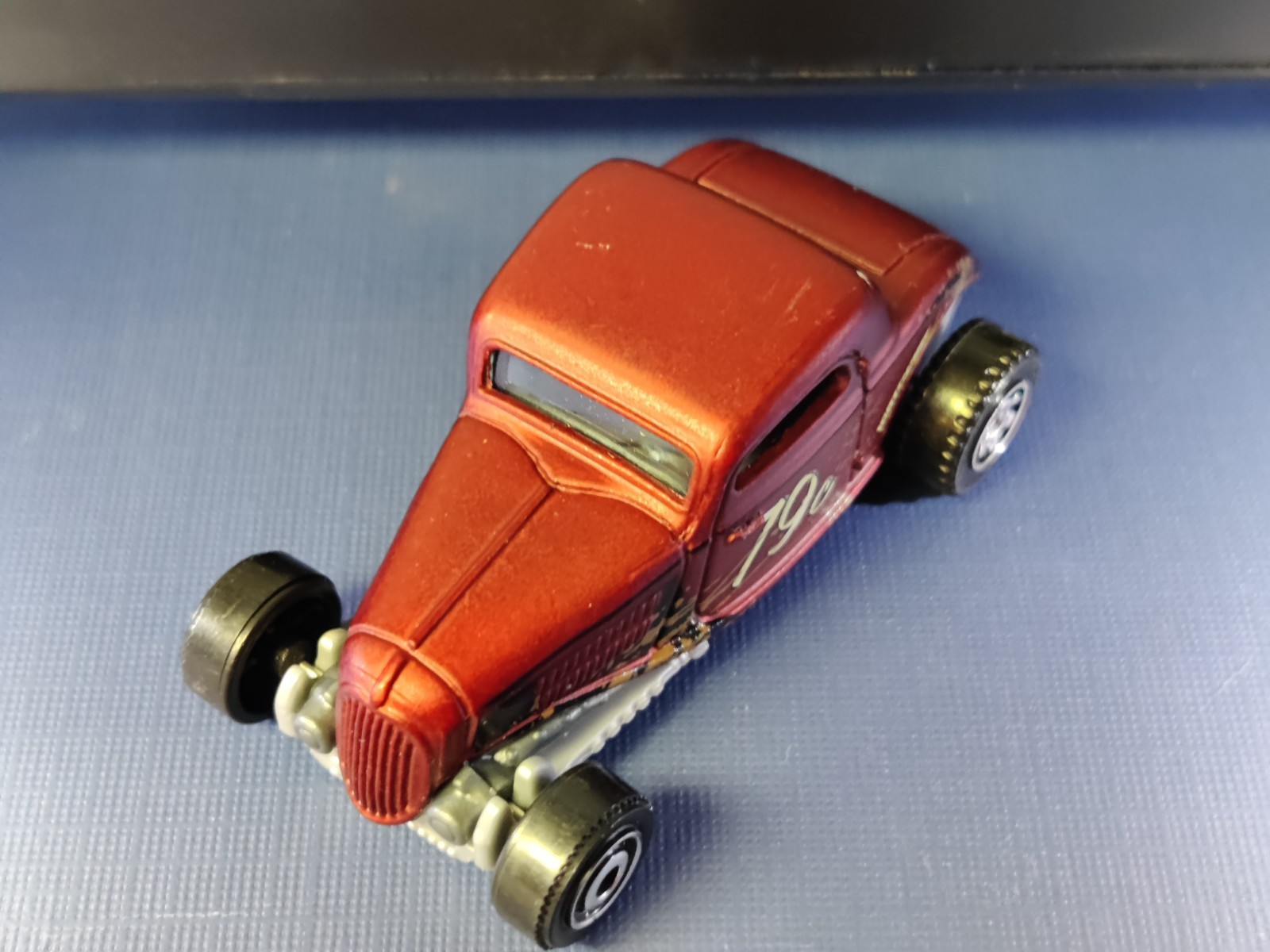Matchbox MBX Highway II Flat Satin Red 1933 FORD COUPE Hot Rod ~ LOOSE