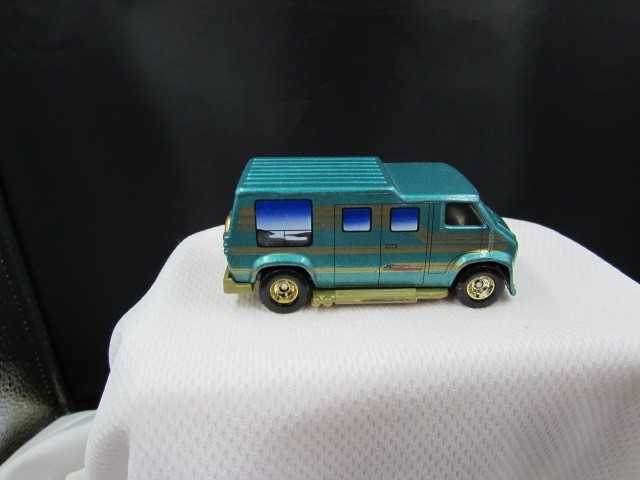 Hot Wheels Custom Hot Rod Van JC Whitney Special Edition 1998 Real Riders Dodge