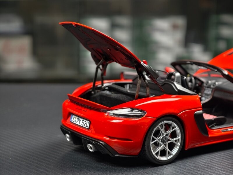 NOREV 1/18 Porsche 718 Spyder RS 2023 Weissach Pack Red Diecast Model 187271