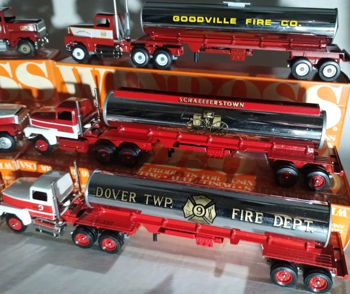 Lot of 17 Pennsylvania Fire Equipment Winross Semi Mack Trucks Tankers …