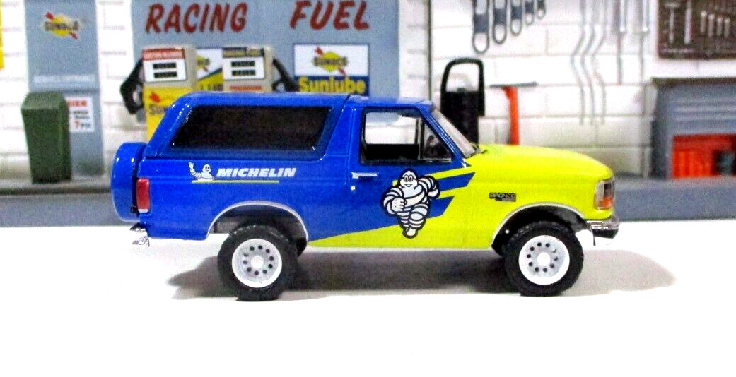 Greenlight 1996 Ford Bronco XL Michelin Tires Removable Top New/Loose Metal