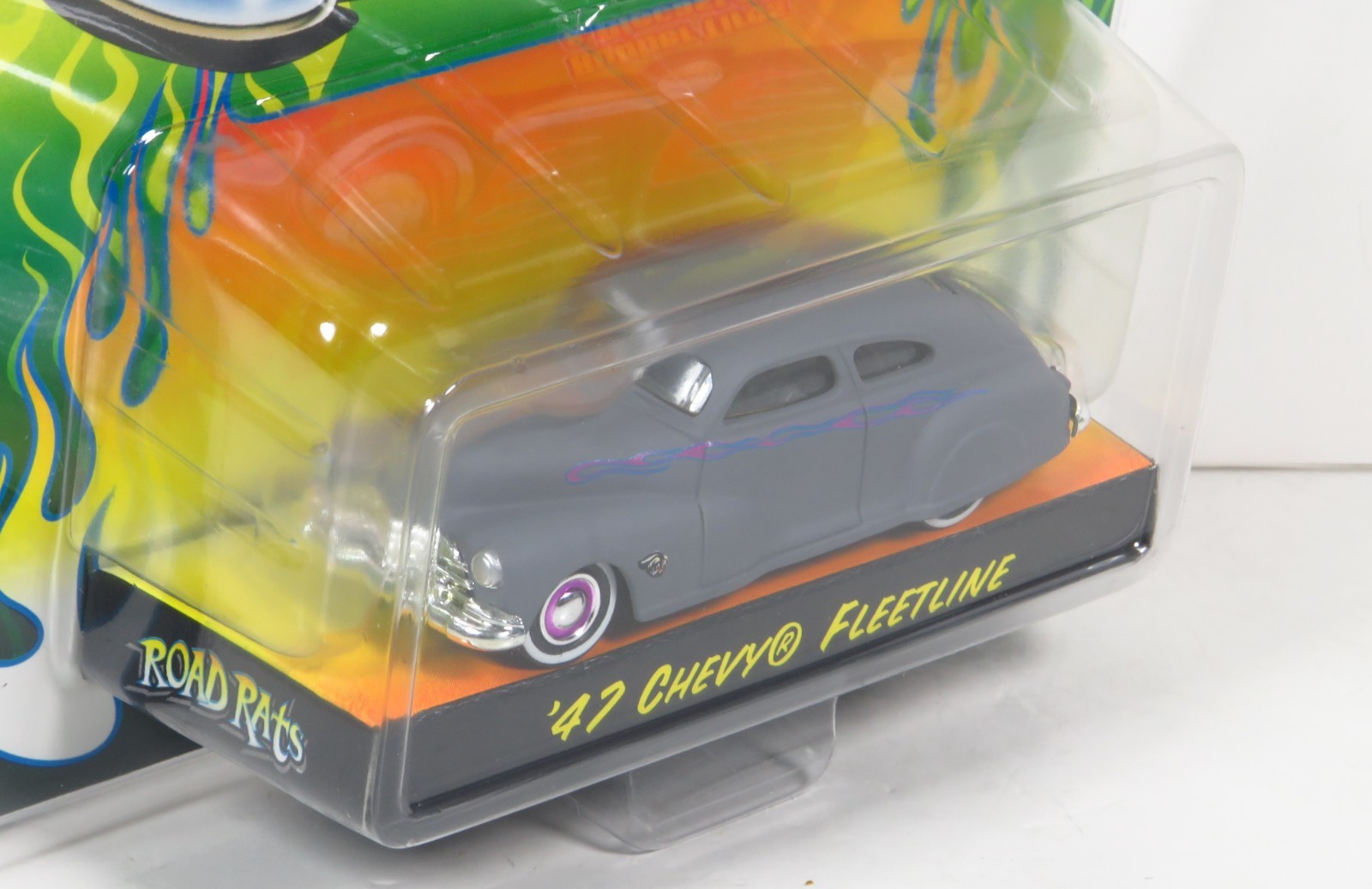 Jada Road Rats 1947 Chevy Fleetline Primer Gray Rat Rod 47 Chevrolet Car 1:64