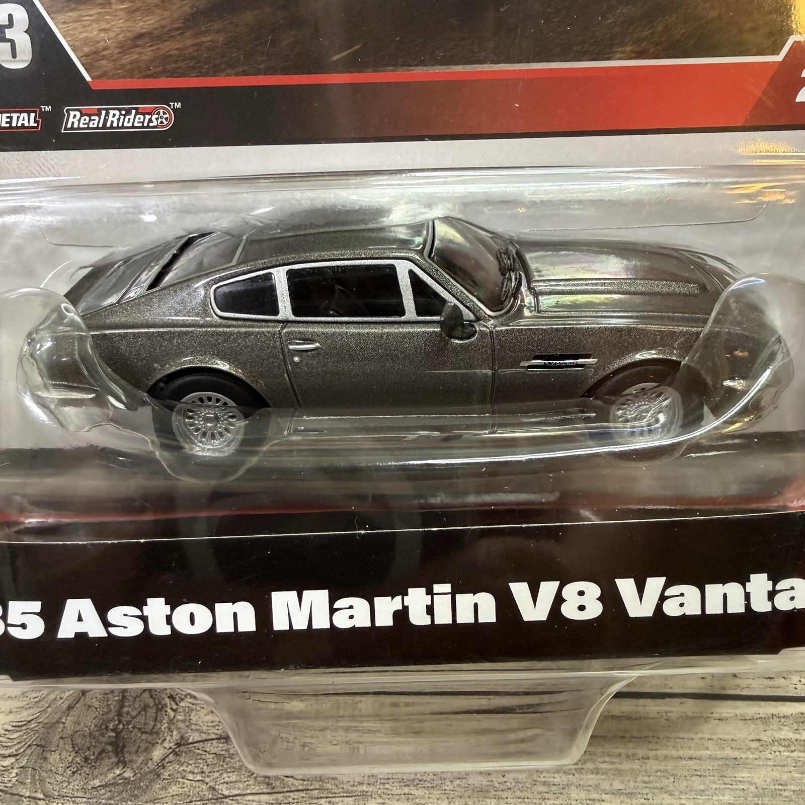 1985 Aston Martin V8 Vantage Hot Wheels Premium #22 Gray 1:43 SEALED