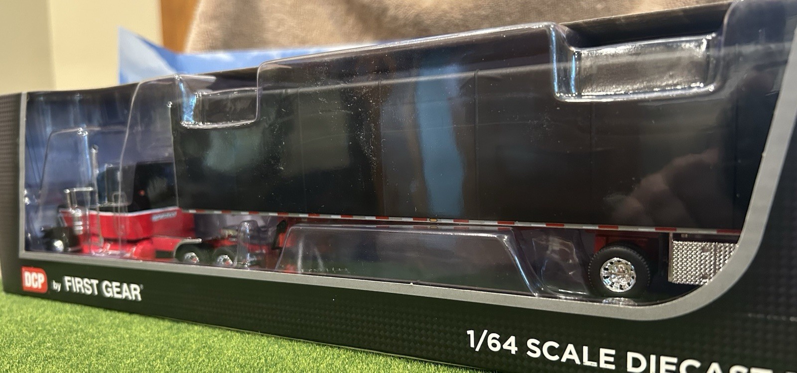 1/64 DCP “nedsled” Peterbilt 389 w/simulated Curtain Side Trlr…limited # set