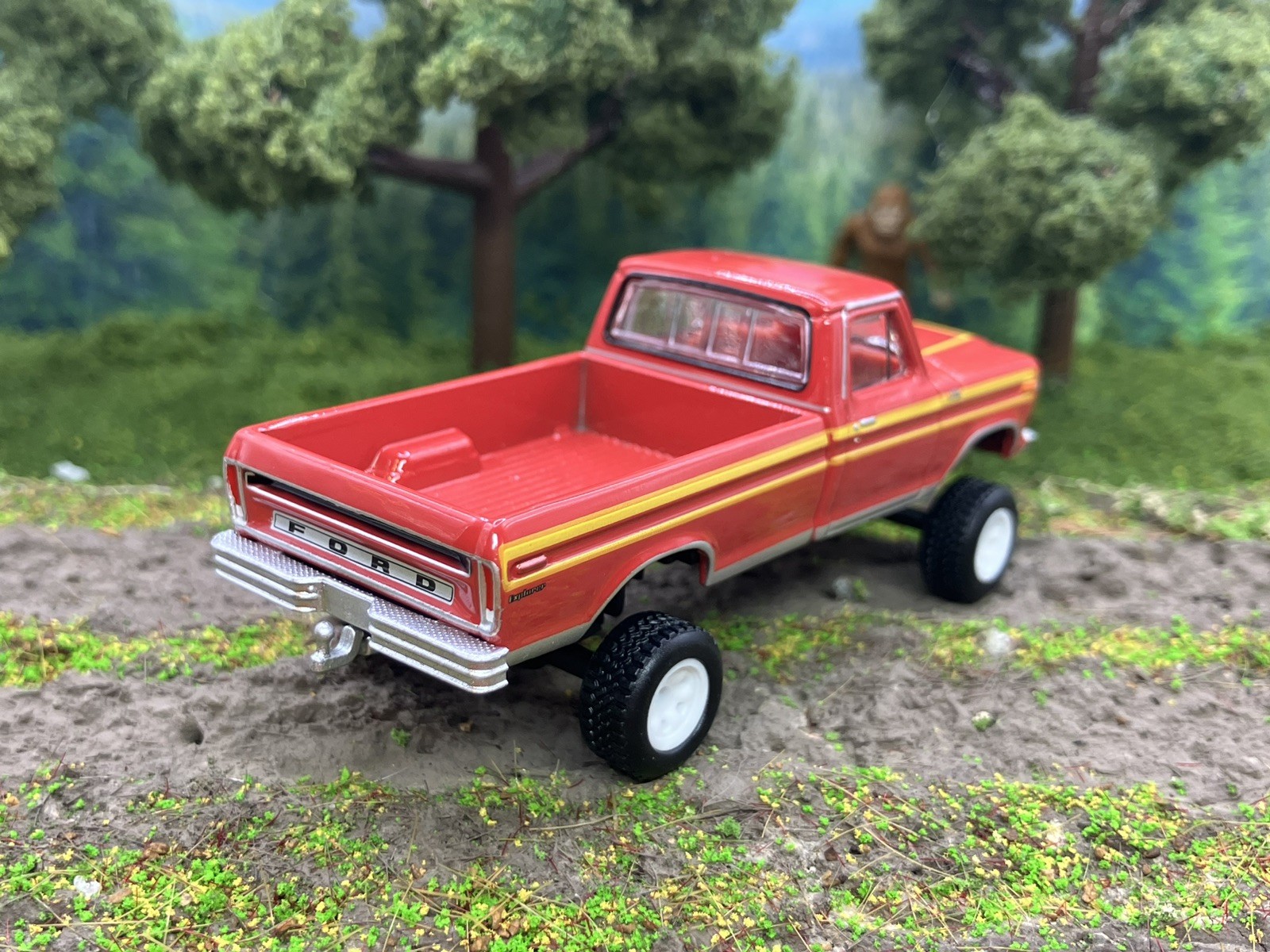 1978 Ford F-150 Ranger Explorer Lifted 4×4 Truck 1/64 Diecast Custom Greenlight