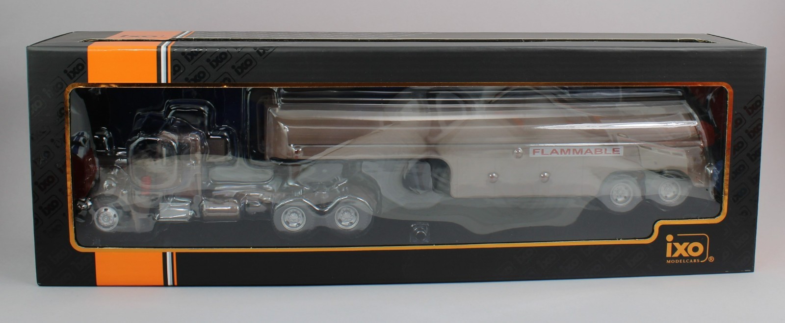 1:43 IXO Models *DUEL MOVIE* Rusty 1955 PETERBILT 281 w/Fuel Tanker *NIB*
