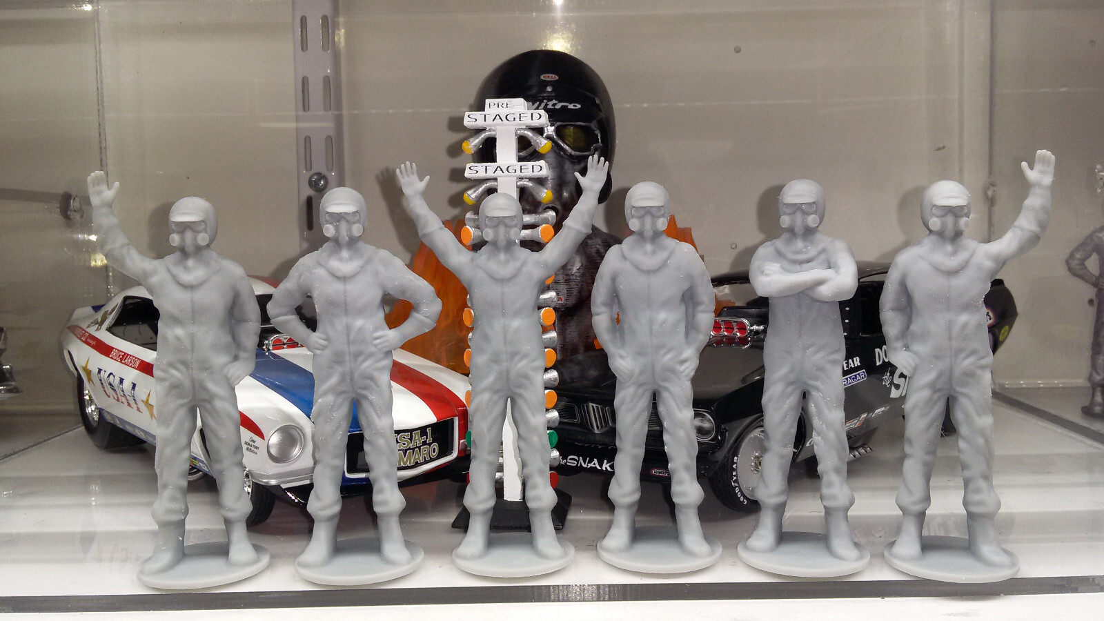 1/24 Nitro Drag Racing Drivers 6 Figures UnPainted