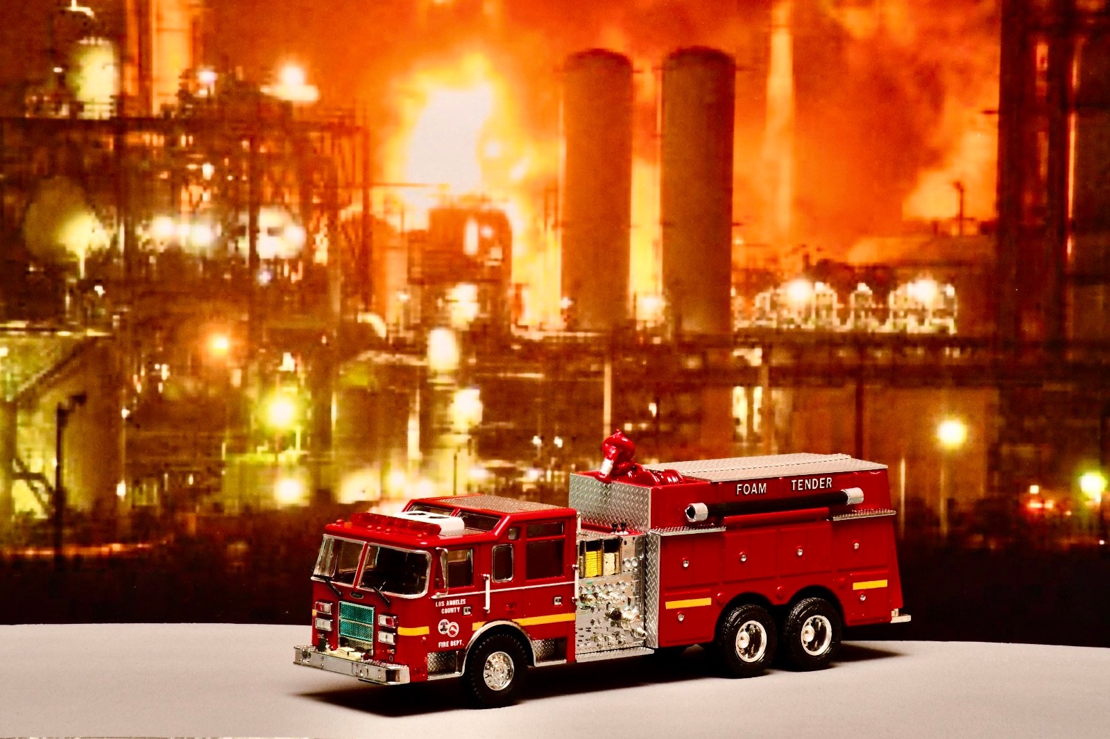 Code 3 Los Angeles County Pierce Heavy Foam Tanker ** Custom Built **