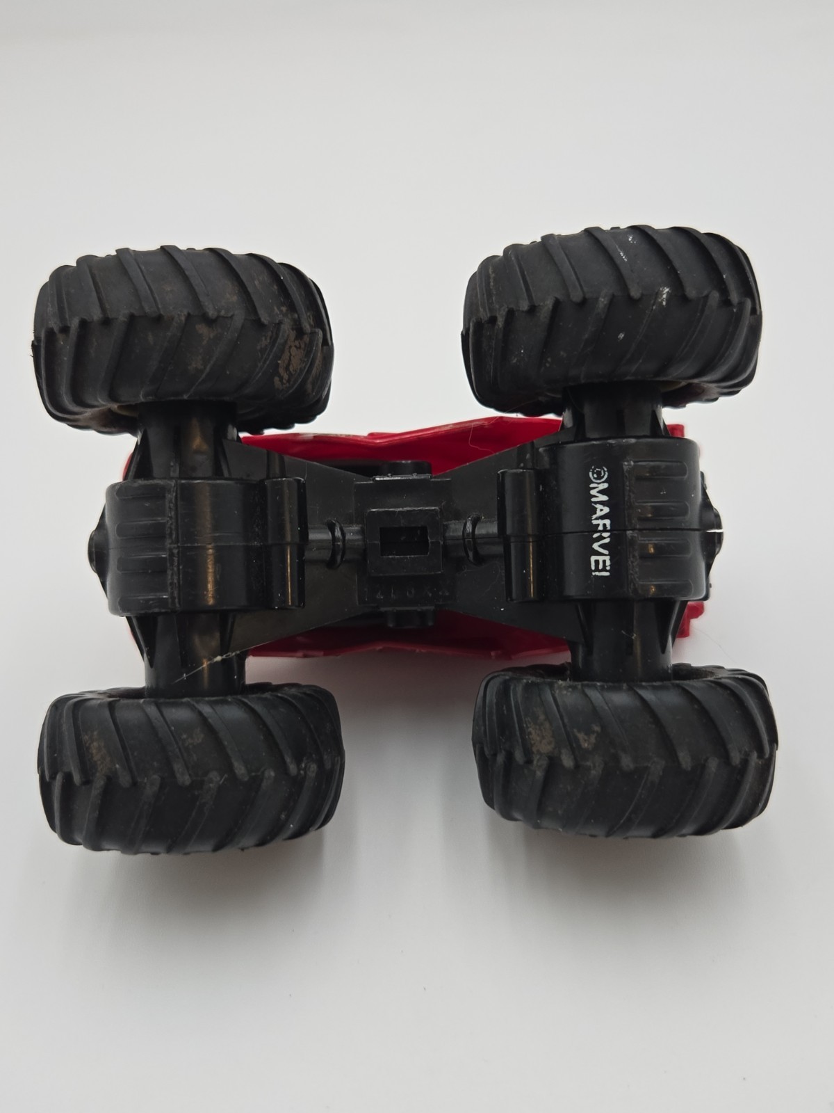 Hot Wheels Monster Jam Monster Truck Iron Man Marvel 1/64 Diecast car