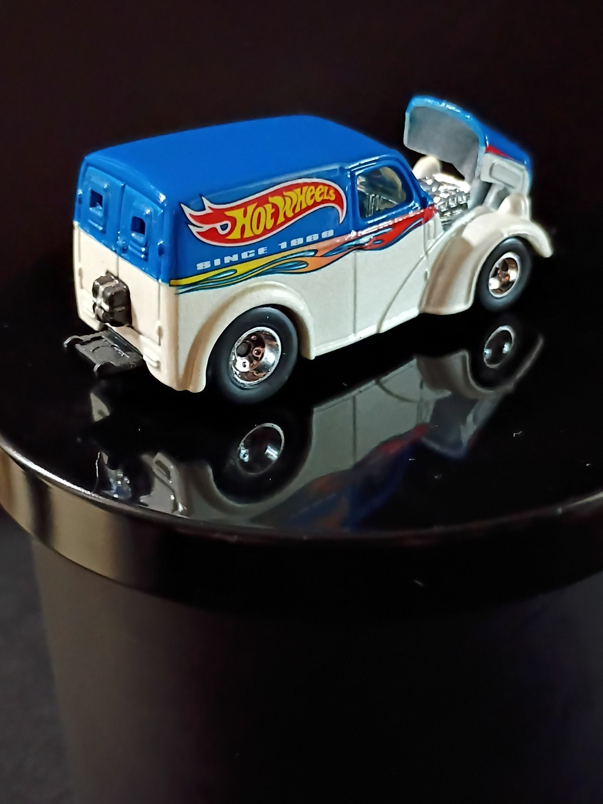🔥🔥🔥🔥Hot Wheels Rod Custom Ford Anglia Panel Delivery Van Blue HW Logo 🔥🔥🔥