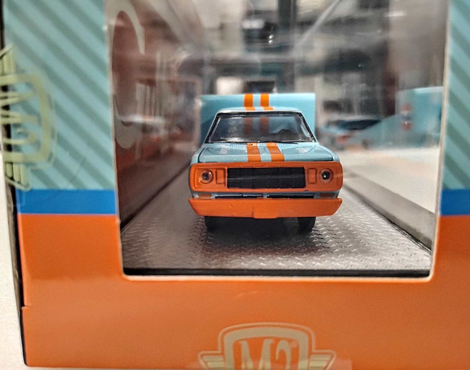 M2 Machines Auto Haulers R99 Gulf 1974 Dodge Truck & 1970 Dodge Challenger T/A