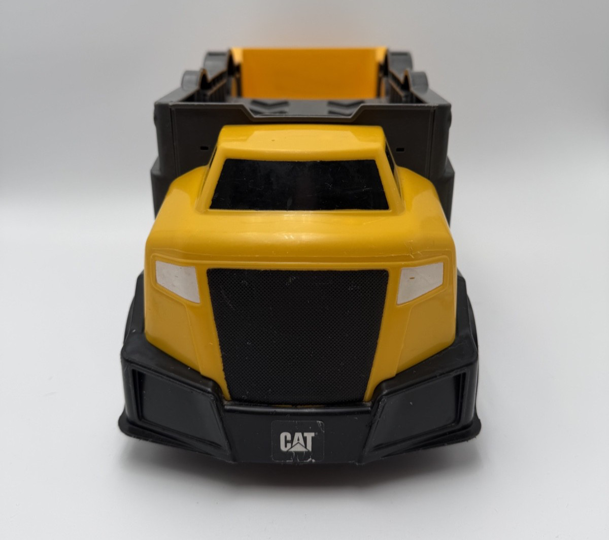 16″ CAT Caterpillar Constructor Storage Trailer Toy PUSH YELLOW TRUCK