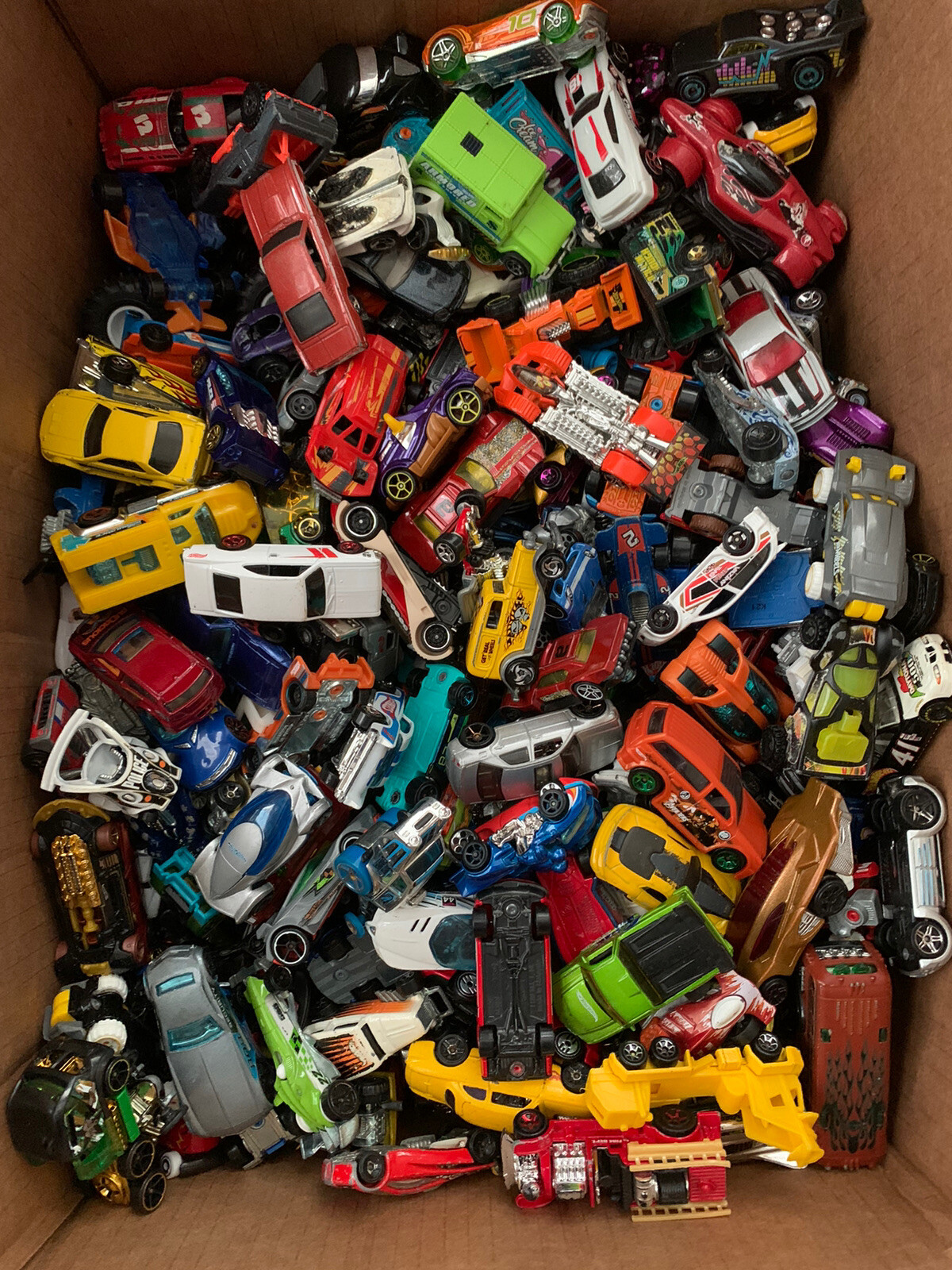 🔥Hot Wheels Lot +40 Cars Vehicles; Unsearched Matchbox, Disney, Tonka🔥🔥🔥🔥