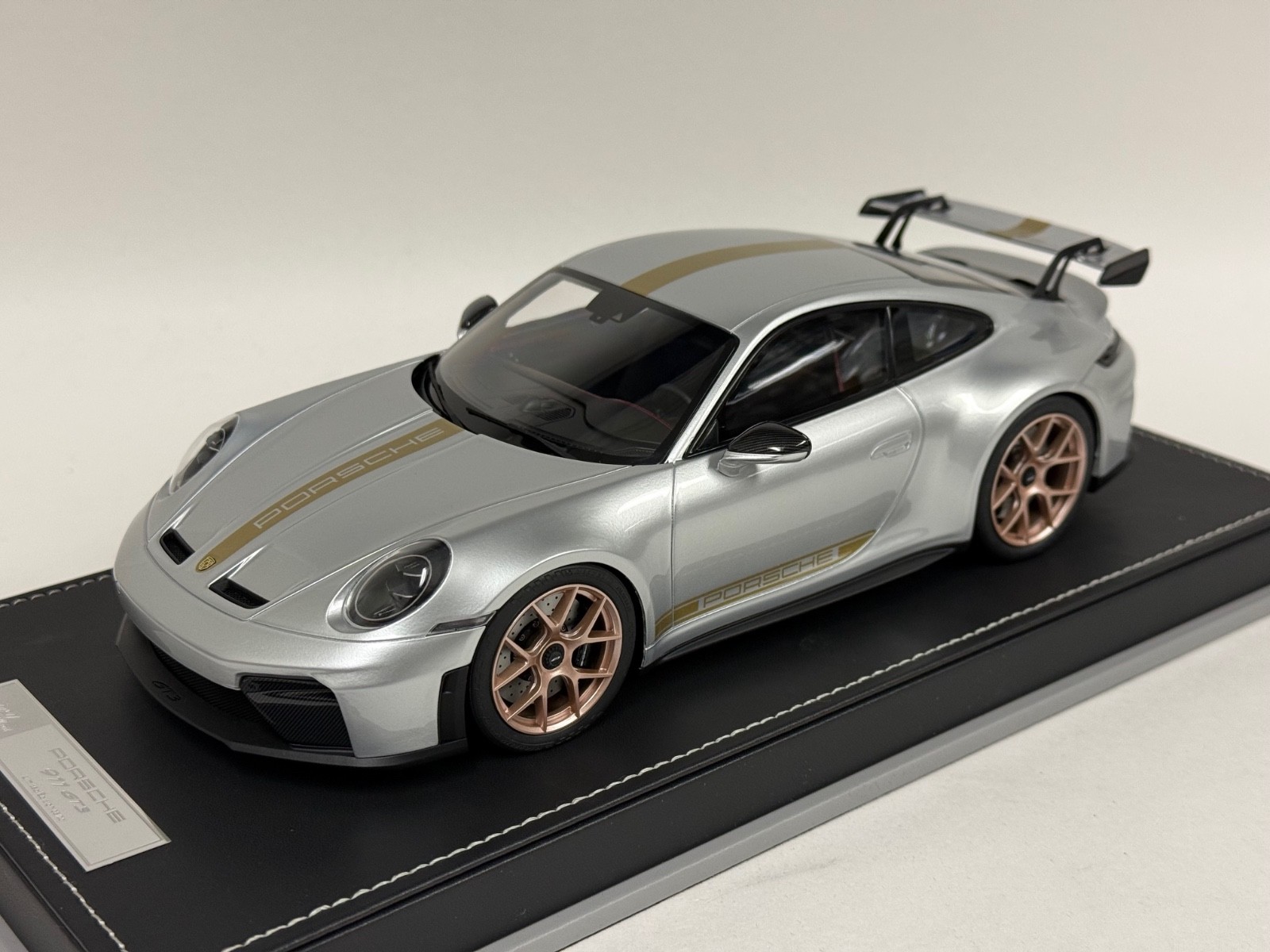 1/18 Ivy Porsche 911 GT3 992.1 Silver Gold Stripe Leather 20 pcs AB656 LAST ONE