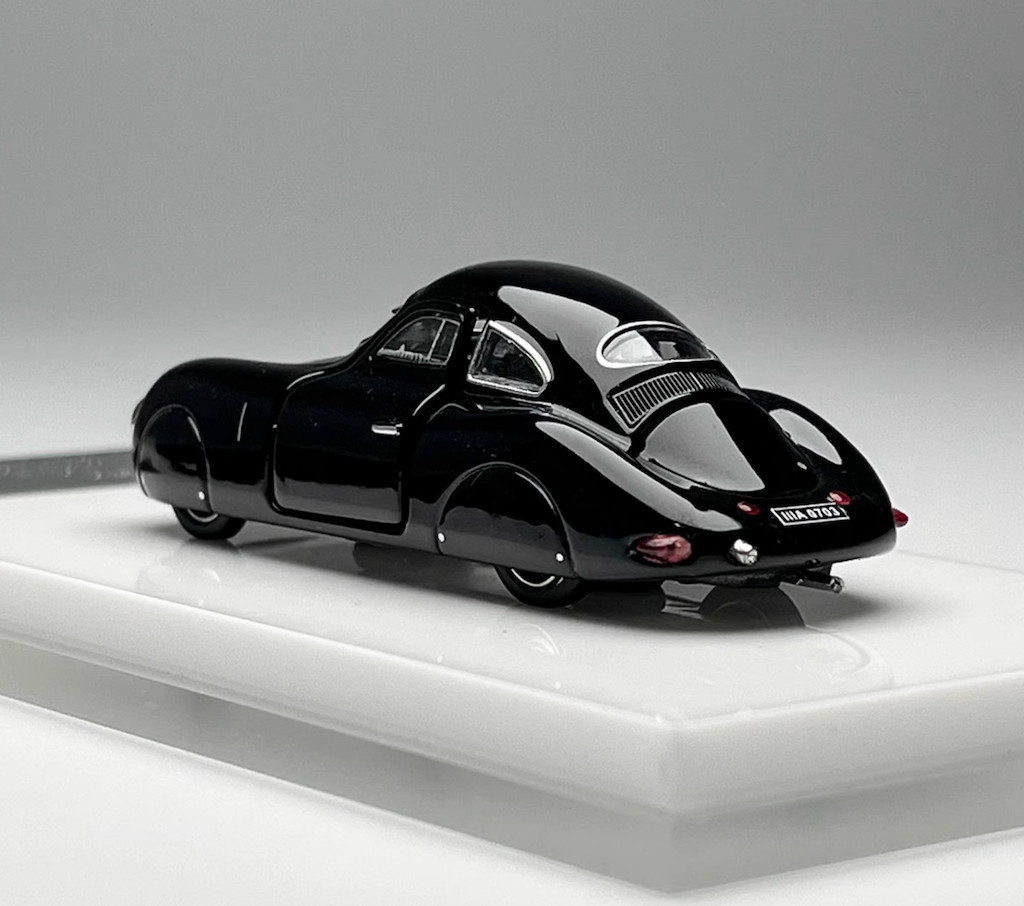 OT 1:64 Black 1939 Type 64 Classic Vintage Model Diecast Display Car