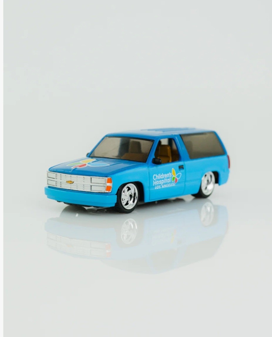 M2 Machines Children’s Hospital 1997 Chevrolet Tahoe S153 Chevy GMC 1 of 2000pcs