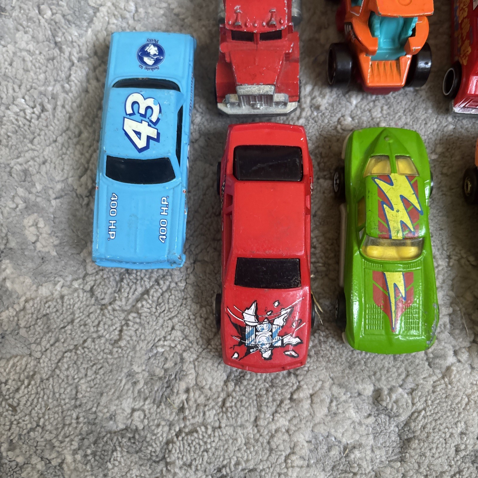 HOT WHEELS Toy Cars. Lot of 10, most in good condition, Various 70s-2000s