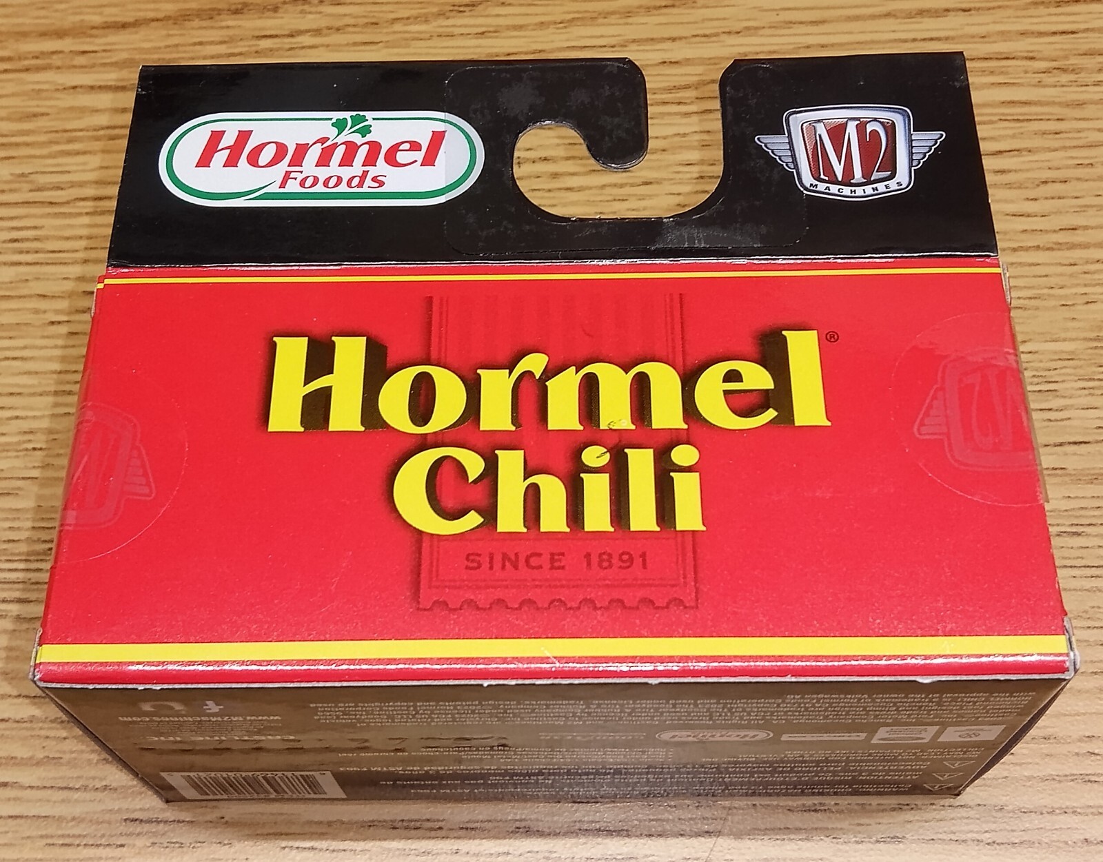 2022 M2 Machines Hormel Chili 1960 Volkswagen Delivery Van S116 22-09 Red/Yellow